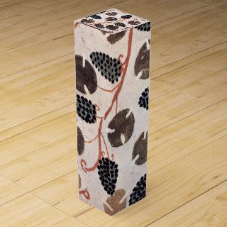 ANTIQUE EGYPTIAN VINEYARD GRAPES AND GRAPE VINES WINE BOX