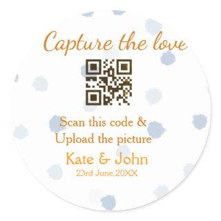 Capture the love add QR scan upload picture blue o Classic Round Sticker