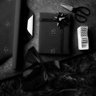 Classic Monogram | Simple Black and White Modern