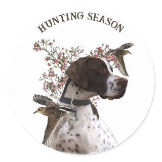 English pointer, bird hunting  classic round sticker