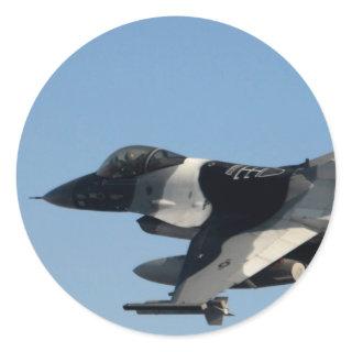F-16 FALCON IN CAMO CLASSIC ROUND STICKER