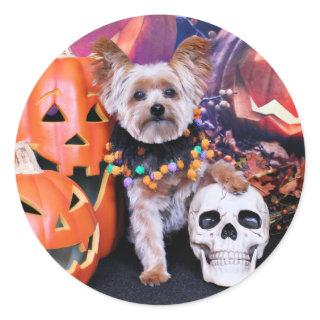 Halloween - Yorkie - Vinnie Classic Round Sticker