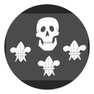 JOLLY ROGER SKULL AND THREE LILIES FLAG CLASSIC ROUND STICKER