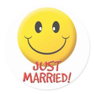 Just Married Classic Round Sticker