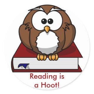 Literacy Awareness: Reading is a Hoot Classic Round Sticker