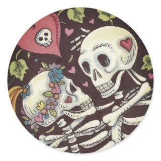 LOVERS AMONG THE IVY, SWEETHEART SKELETONS EMBRACE CLASSIC ROUND STICKER