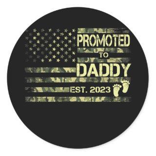 Mens Promoted To Daddy Est 2023 Camo American Classic Round Sticker