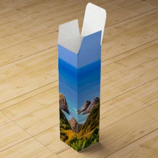 Nugget Point lighthouse, New Zealand Wine Box