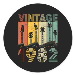Retro Vintage 1982 Guitarist 1982 Birthday Guitar Classic Round Sticker