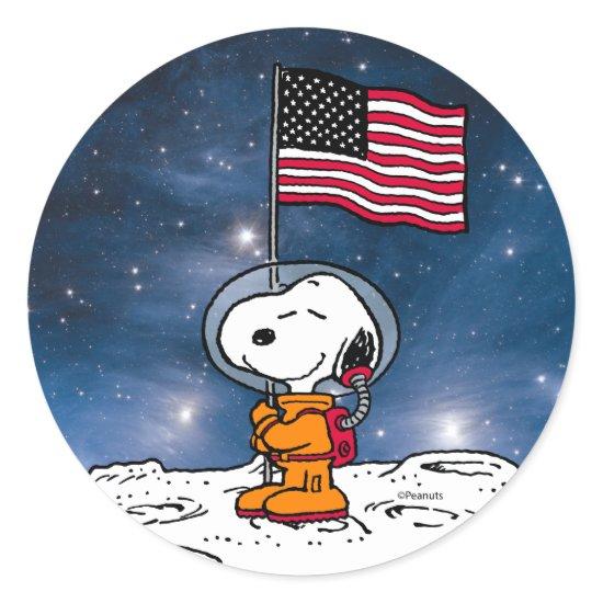 SPACE | Snoopy With Flag Astronaut Classic Round Sticker