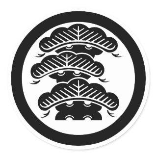 Three-tiered pine with arashi L in circle Classic Round Sticker